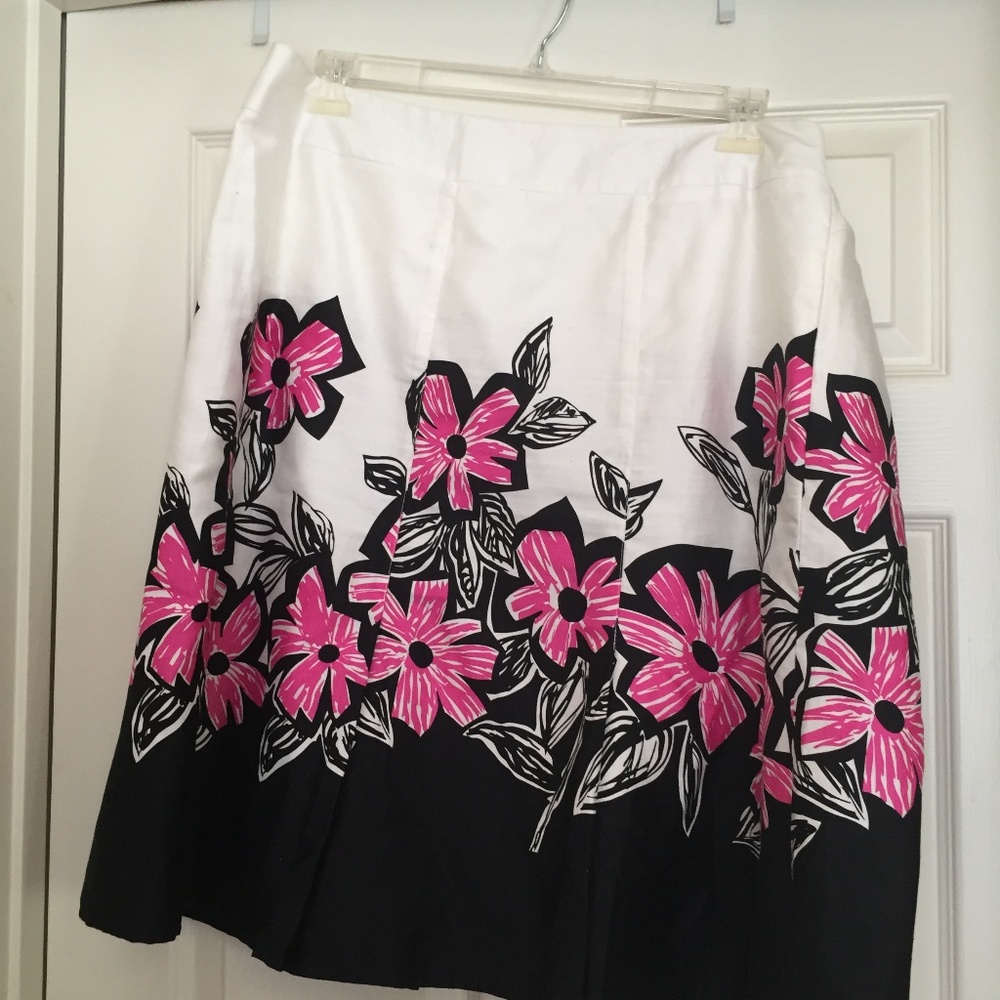 Floral Fully-lined Skirt